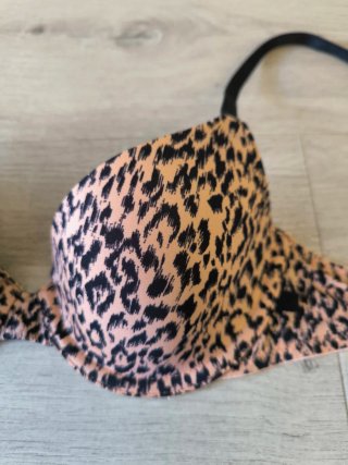 Sujetador Victoria's Secret 85B Nuevo con etiqueta