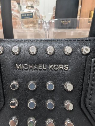 Bolso Michael Kors Negro Tachuelas