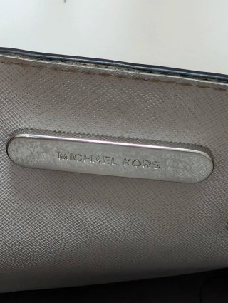 Bolso Michael Kors Negro Tachuelas