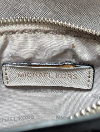 Bolso Michael Kors Negro Tachuelas