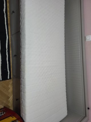 Estructura Diván HEMNES Gris IKEA.