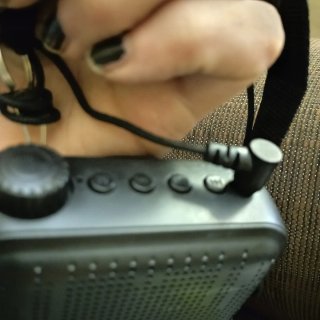 Rebaja! Urge! Amplificador de voz APORO negro