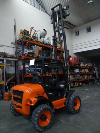Carretilla Agria 4x4 TH15-16