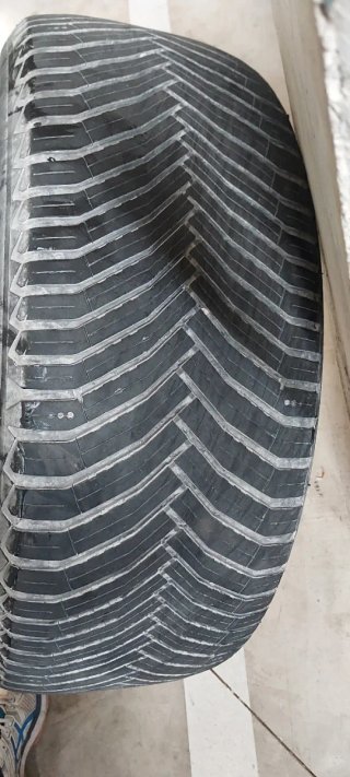 Neumáticos Michelin 235/50 R19 103 H. All season.