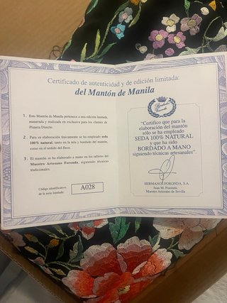 Manton de Manila bordado