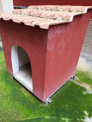 Cuccia per cani grandi in muratura