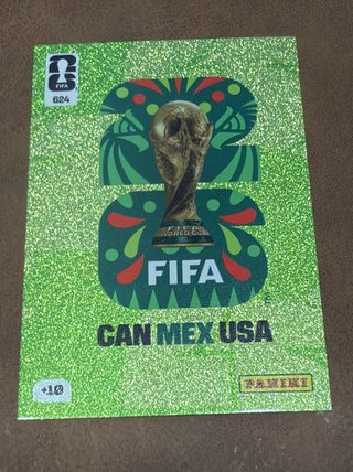 GREEN card #624 FIFA wc 2026 USA Panini trophy