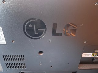 Televisor LG 32. Power:  AC 100-240 V~ 50/60 Hz 1.