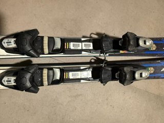 Sci HEAD Supershape 156 cm con attacchi
