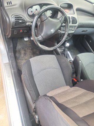 Peugeot 206cc 2001