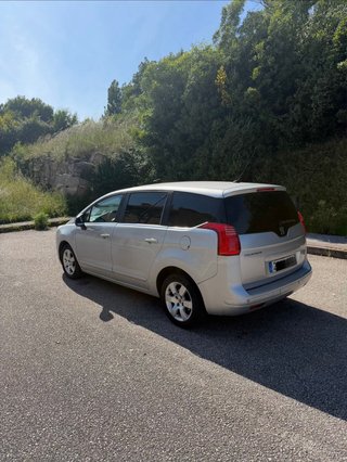 Peugeot 5008 2010