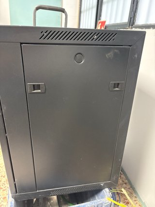 Armario Rack Servidor con Puerta