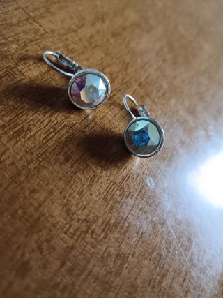Orecchini con pietre multicolor