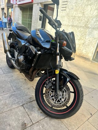 Kawasaki Z750 Negra 2006