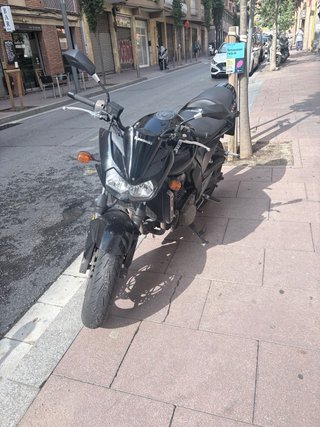 Kawasaki Z750 Negra 2006