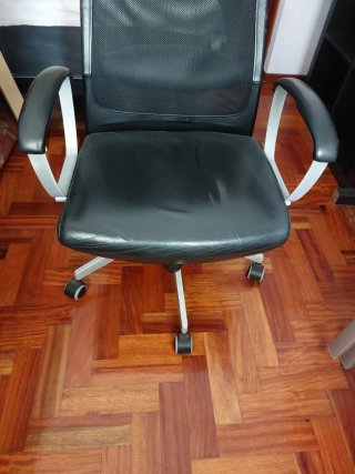 Silla de oficina Ikea negra