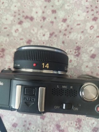 Equipo completo fotográfico con 2 objetivos