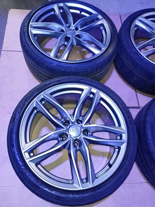 Llantas Audi 19 RS6 con neumáticos 90%