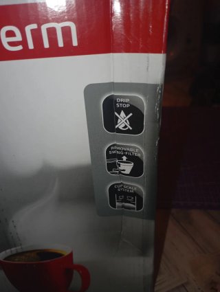 Cafetera negra con jarra