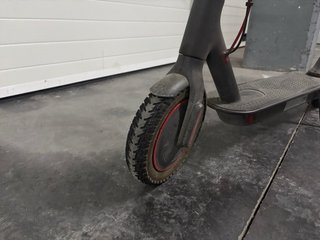Patinete Eléctrico Xiaomi M365 Pro