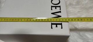 Bolsa y caja Loewe