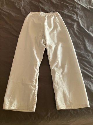 Karategui infantil blanco con cinturón
