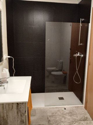 Bajo vivienda 154m amueblado