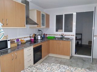 Bajo vivienda 154m amueblado