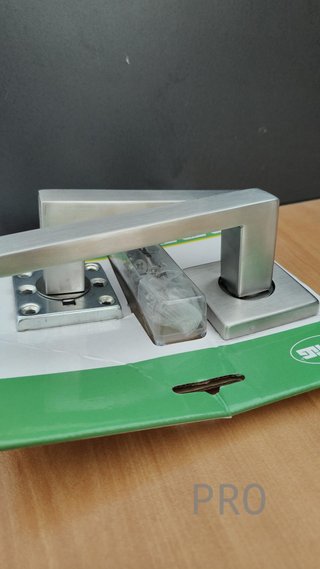 Juego de Manillas con Roseta Interior para Puertas