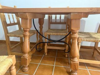 Conjunto mesa y 4 sillas madera de pino macizo