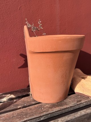 Macetero de barro