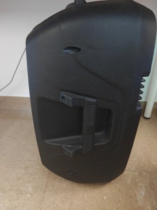 Altavoz Behringer Autoamplificado Negro