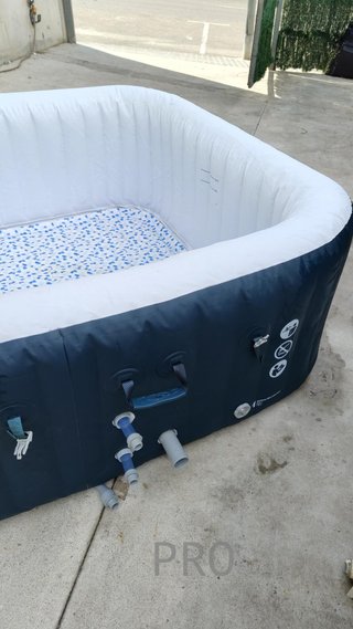 Spa Bestway 180x180x66cm
