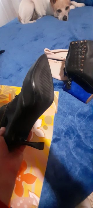 Botines de tacón aguja negros