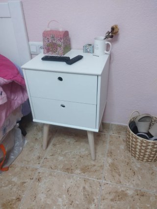Mesita de noche alta 70cm