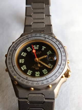 Bulova Super 2000 Titanium Quartz Vintage 10 atm