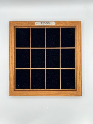 Espositore in legno Zippo per 12 accendini