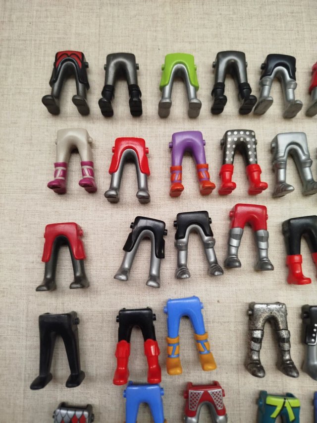 Playmobil lote 56 piernas medievales para custom