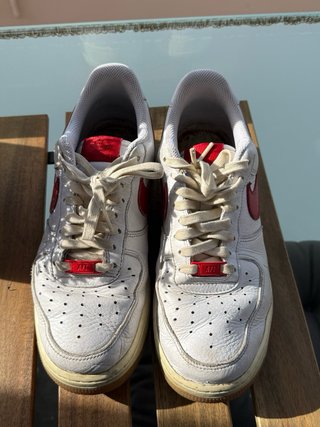 Nike Air Force 1 Blancas y Rojas Unisex
