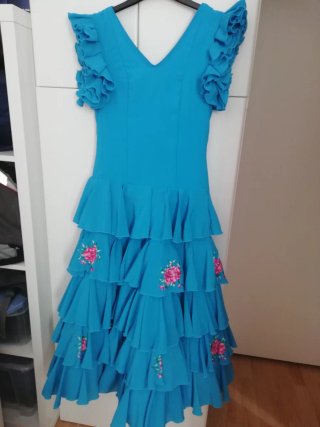 Traje de flamenca, 2 mantoncillos y complementos