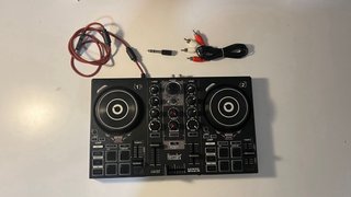 Controladora DJ Hercules DJControl Inpulse 200