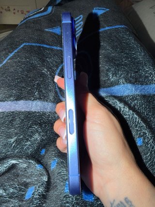 Iphone 16 azul
