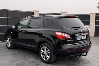 Nissan QASHQAI+2 Nissan QASHQAI+2 1.5 dCi ACENTA 4x2