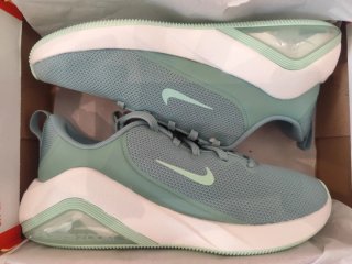 Nike Air Zoom Bella t.37.5