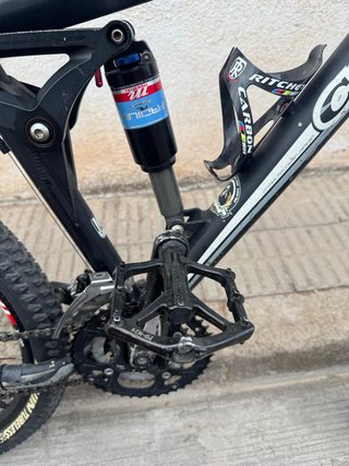 Bicicleta de montaña MTB doble suspensión
