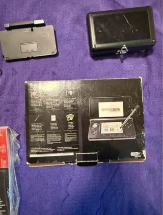 Nintendo 3DS Nera Completa di Accessori