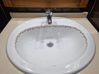 Precioso conjunto de baño, incluye mueble.