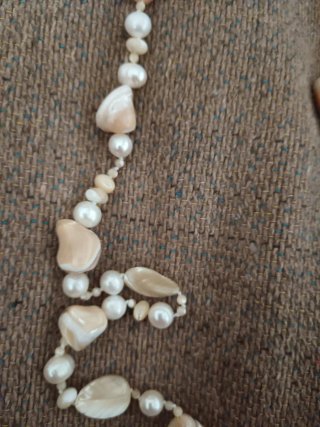 Collana perle e conchiglie