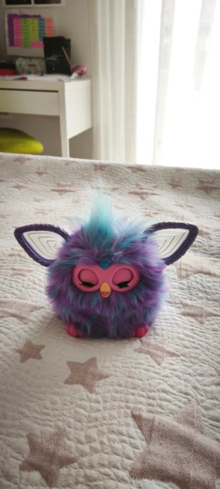 Furby morado nuevo