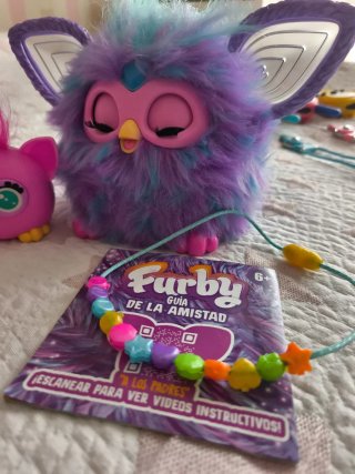 Furby morado nuevo